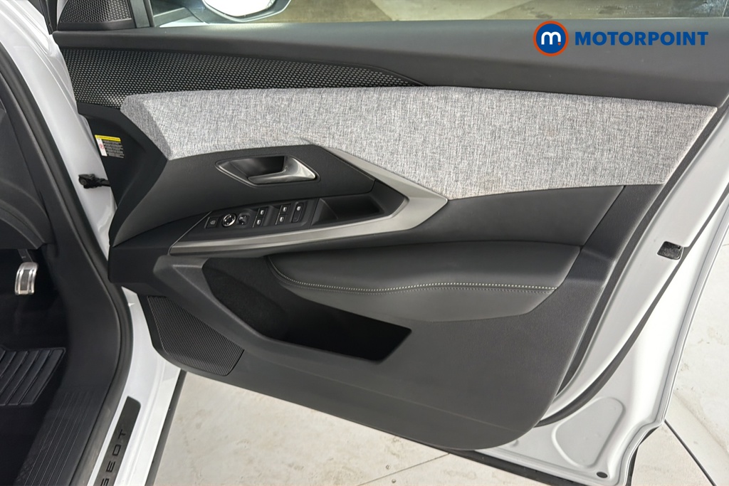 Peugeot 3008 GT Automatic Petrol SUV - Stock Number (1667675) - 18th supplementary image