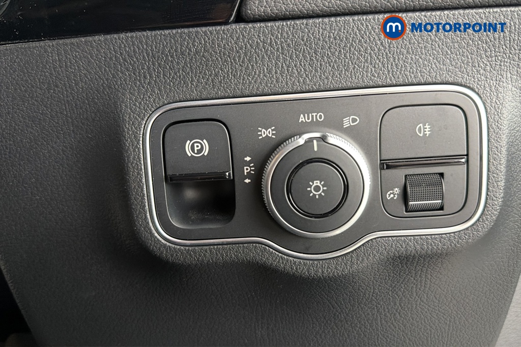 Mercedes-Benz GLA Sport Automatic Petrol SUV - Stock Number (1667683) - 11th supplementary image