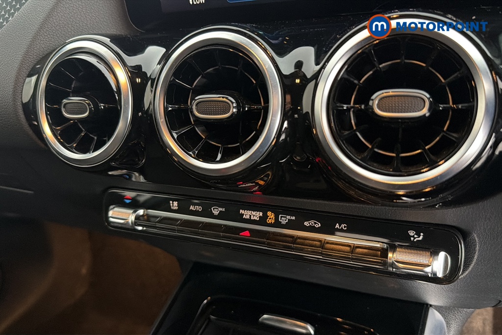 Mercedes-Benz GLA Sport Automatic Petrol SUV - Stock Number (1667683) - 12th supplementary image
