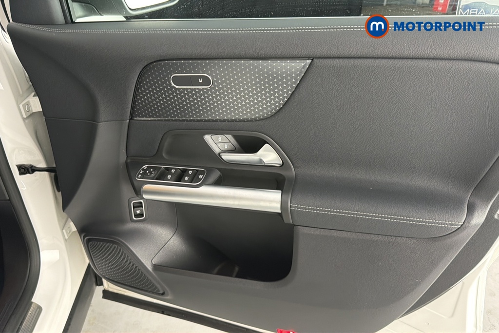 Mercedes-Benz GLA Sport Automatic Petrol SUV - Stock Number (1667683) - 18th supplementary image