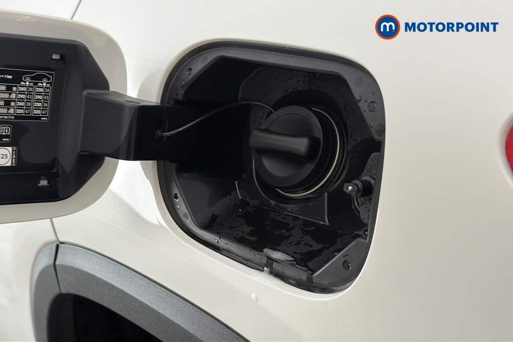 Mercedes-Benz GLA Sport Automatic Petrol SUV - Stock Number (1667683) - 41st supplementary image