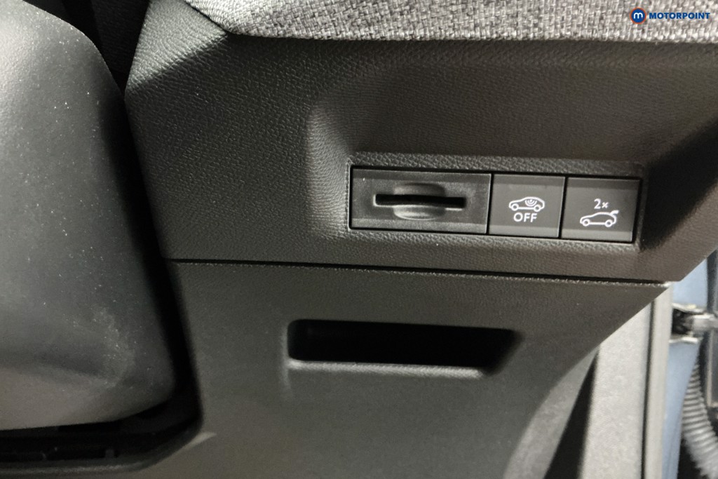 Peugeot 5008 GT Automatic Petrol SUV - Stock Number (1667769) - 14th supplementary image