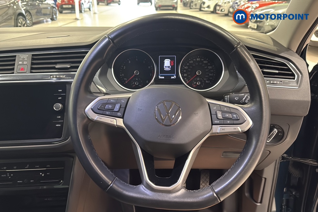 Volkswagen Tiguan Life Manual Petrol SUV - Stock Number (1662850) - 2nd supplementary image