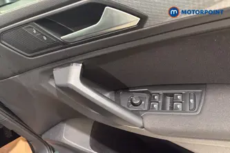Volkswagen Tiguan Life Manual Petrol SUV - Stock Number (1662850) - 19th supplementary image