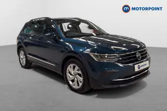 Volkswagen Tiguan Life Manual Petrol SUV - Stock Number (1662850) - Drivers side front corner