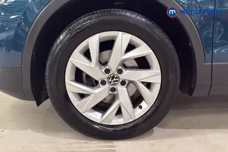 Volkswagen Tiguan Life Manual Petrol SUV - Stock Number (1662850) - 44th supplementary image