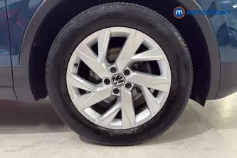 Volkswagen Tiguan Life Manual Petrol SUV - Stock Number (1662850) - 47th supplementary image
