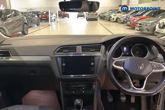Volkswagen Tiguan Life Manual Petrol SUV - Stock Number (1662850) - 1st supplementary image
