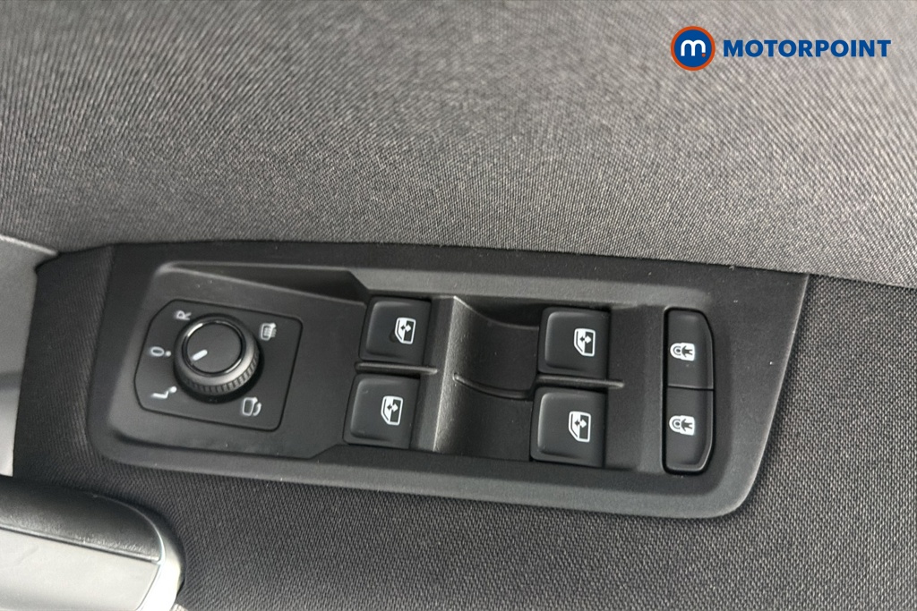 Volkswagen Touran Match Manual Petrol People Carrier - Stock Number (1665677) - 19th supplementary image