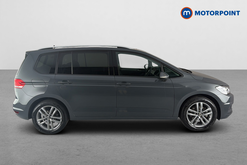 Volkswagen Touran Match Manual Petrol People Carrier - Stock Number (1665682) - Passenger side
