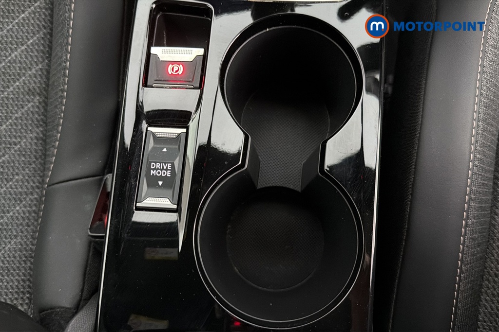 Peugeot 2008 Allure Manual Petrol SUV - Stock Number (1665886) - 16th supplementary image