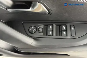 Peugeot 2008 Allure Manual Petrol SUV - Stock Number (1665886) - 19th supplementary image