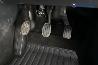 Peugeot 2008 Allure Manual Petrol SUV - Stock Number (1665886) - 24th supplementary image