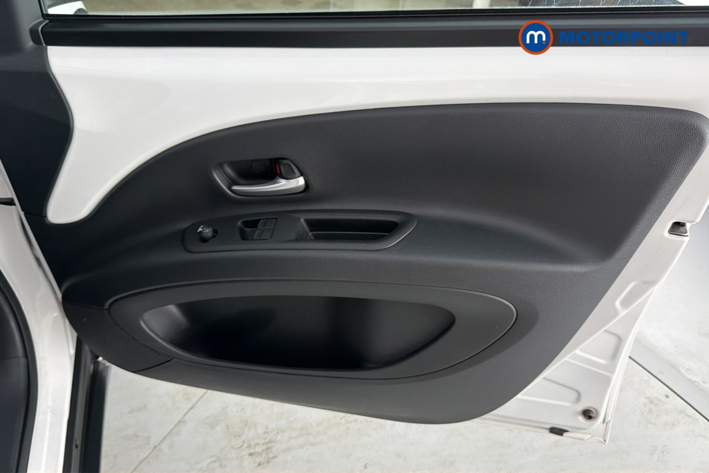 Toyota Aygo X Pure Manual Petrol Hatchback - Stock Number (1666046) - 18th supplementary image