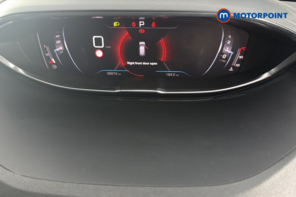 Peugeot 3008 Allure Premium Automatic Petrol SUV - Stock Number (1666501) - 7th supplementary image