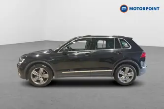 Volkswagen Tiguan Match Manual Petrol SUV - Stock Number (1666670) - Passenger side front corner
