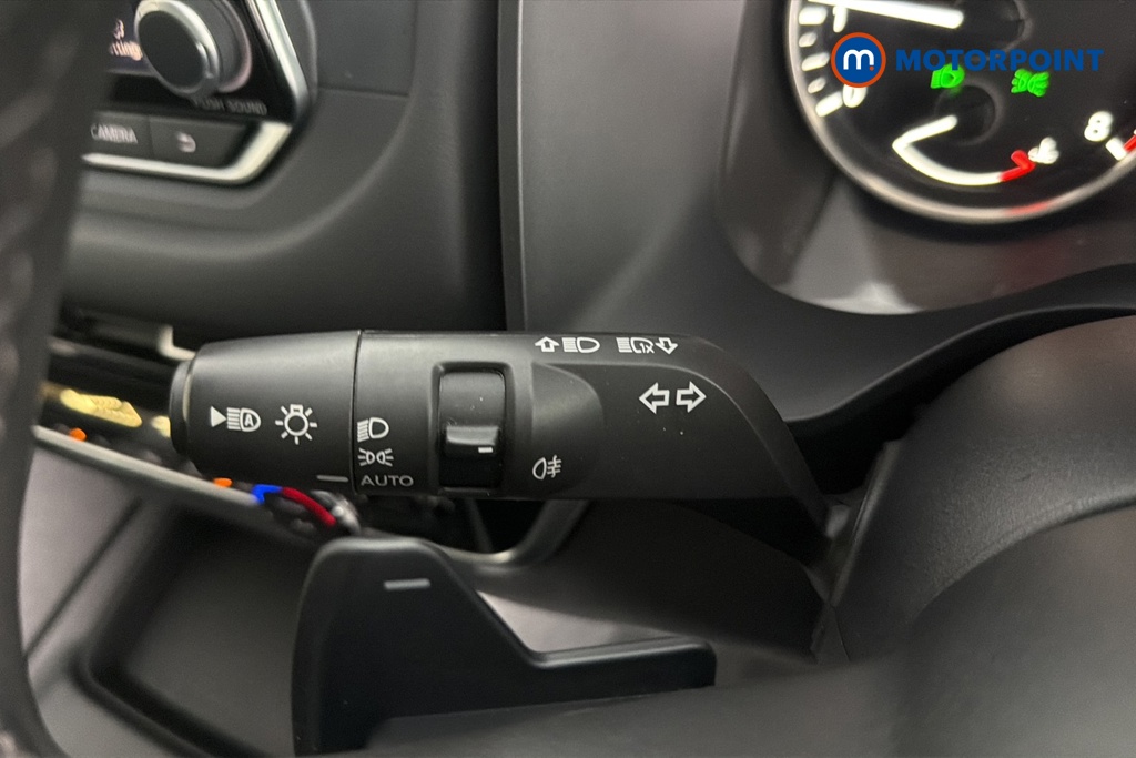 Nissan Qashqai Acenta Premium Automatic Petrol SUV - Stock Number (1667609) - 5th supplementary image