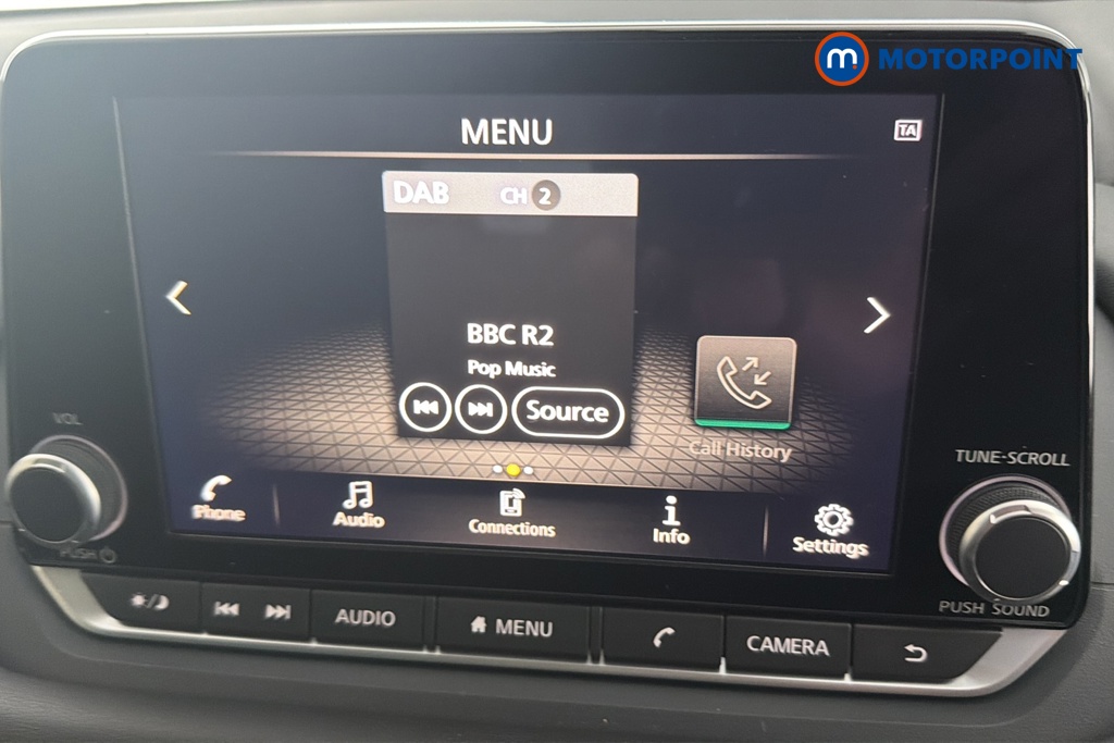 Nissan Qashqai Acenta Premium Automatic Petrol SUV - Stock Number (1667609) - 8th supplementary image
