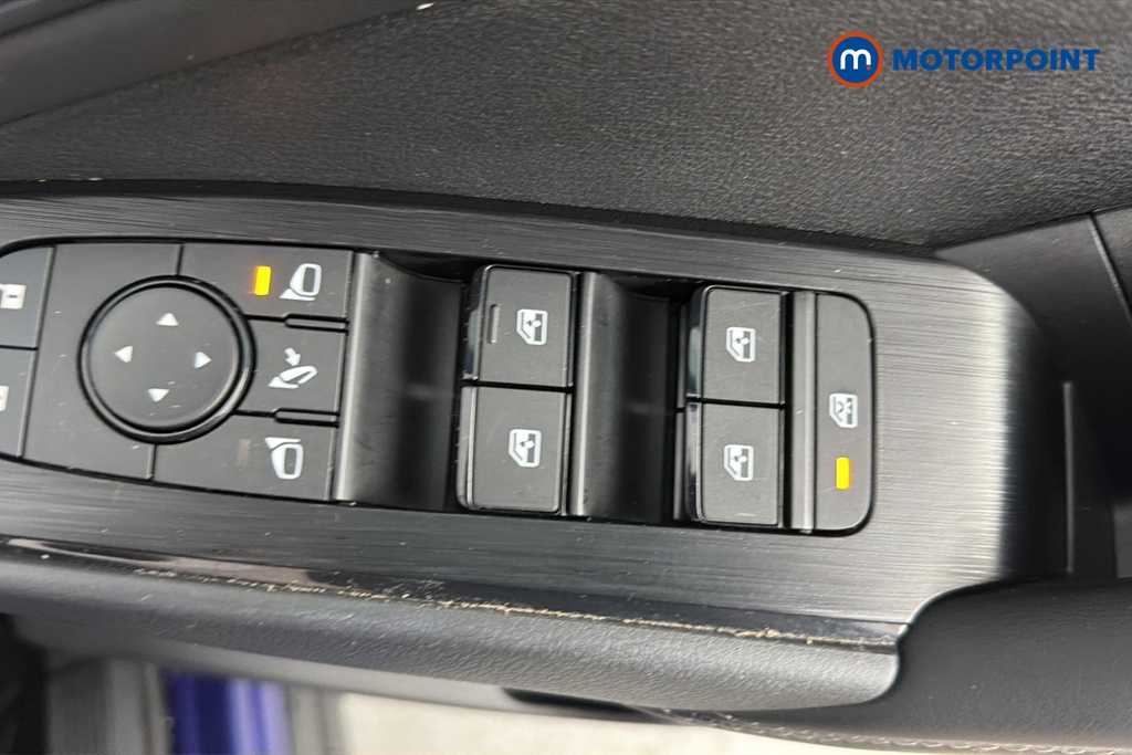 Nissan Qashqai Acenta Premium Automatic Petrol SUV - Stock Number (1667609) - 19th supplementary image
