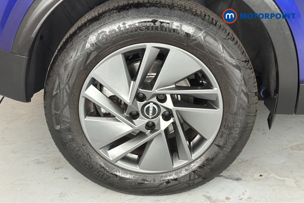 Nissan Qashqai Acenta Premium Automatic Petrol SUV - Stock Number (1667609) - 46th supplementary image