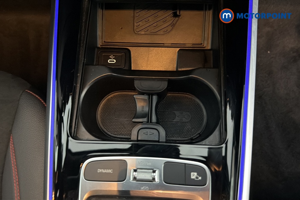 Mercedes-Benz GLB Amg Line Automatic Petrol SUV - Stock Number (1667625) - 16th supplementary image