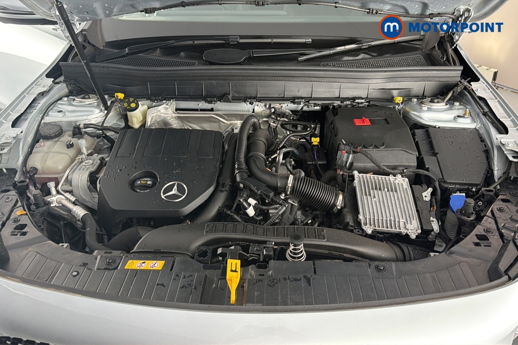 Mercedes-Benz GLB Amg Line Automatic Petrol SUV - Stock Number (1667625) - 48th supplementary image