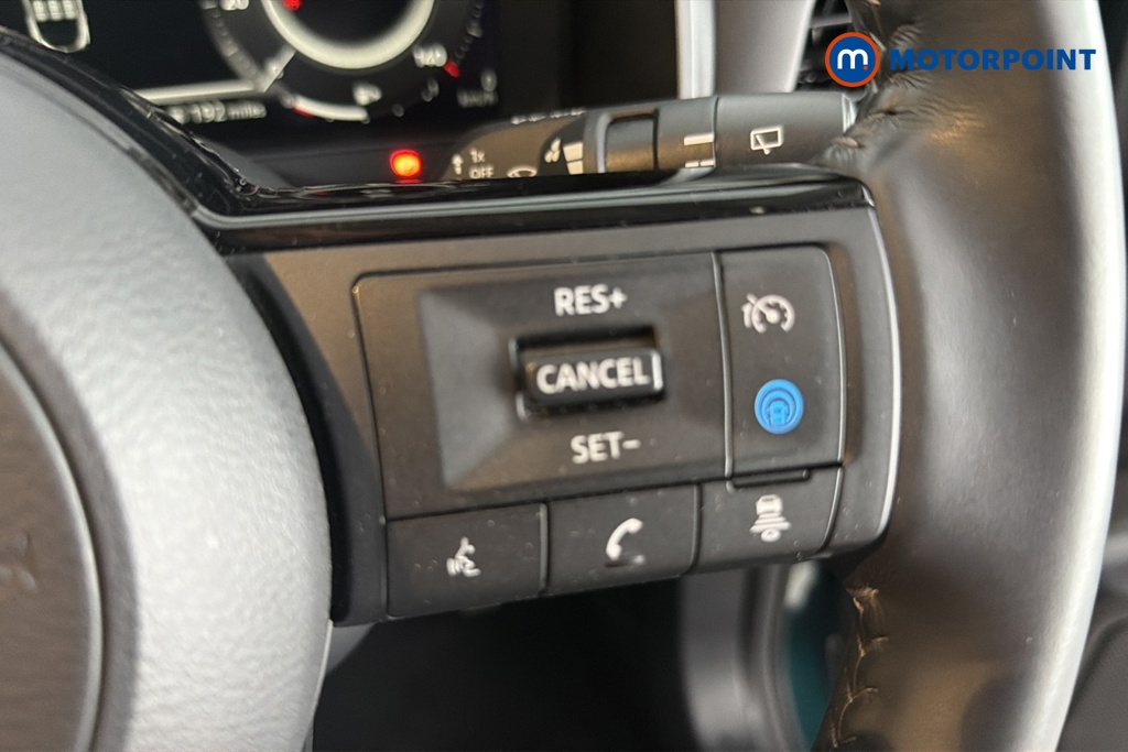 Nissan Qashqai N-Connecta Manual Petrol SUV - Stock Number (1667626) - 3rd supplementary image