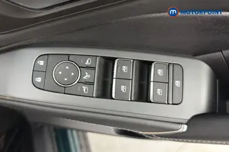 Nissan Qashqai N-Connecta Manual Petrol SUV - Stock Number (1667626) - 19th supplementary image