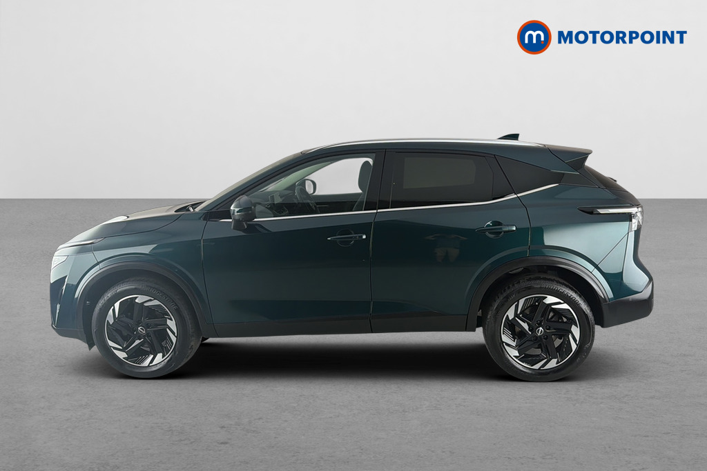 Nissan Qashqai N-Connecta Manual Petrol SUV - Stock Number (1667626) - Drivers side