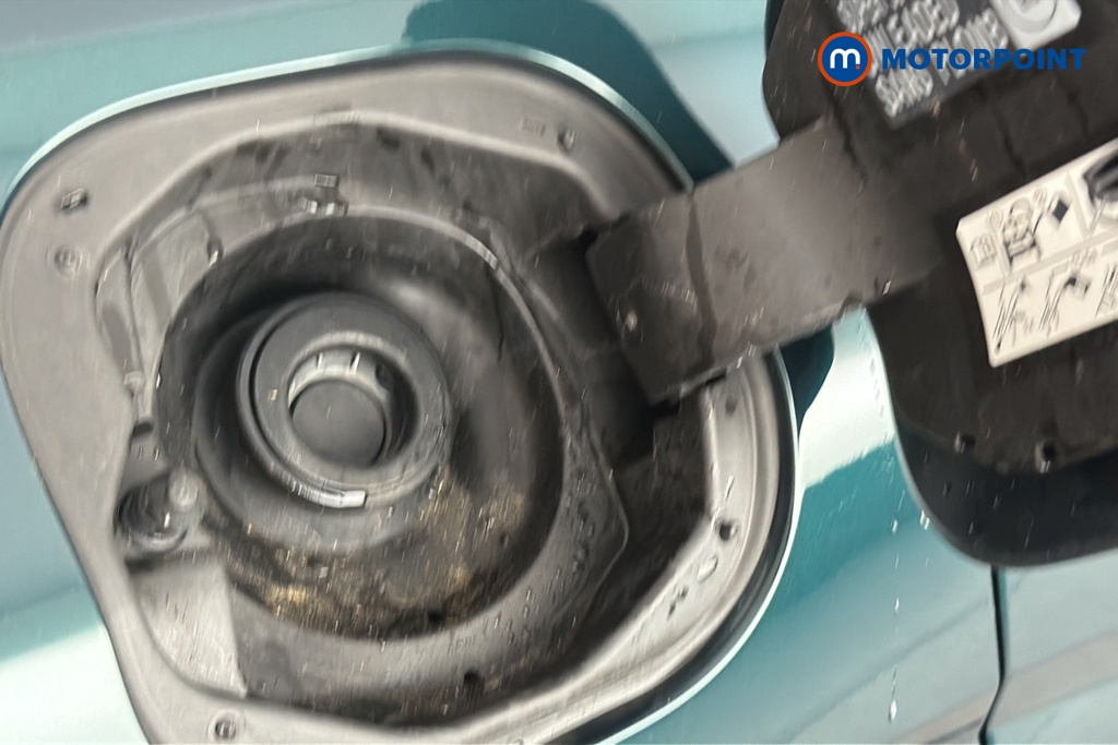 Nissan Qashqai N-Connecta Manual Petrol SUV - Stock Number (1667626) - 41st supplementary image
