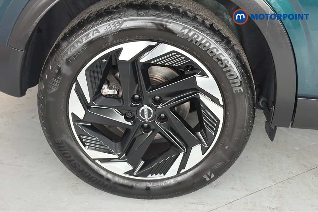 Nissan Qashqai N-Connecta Manual Petrol SUV - Stock Number (1667626) - 46th supplementary image
