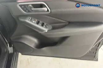 Nissan Qashqai Tekna Automatic Petrol SUV - Stock Number (1667681) - 18th supplementary image