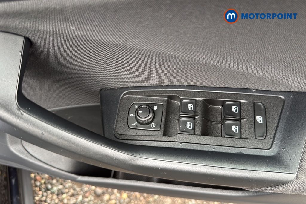 Volkswagen T-Roc Match Manual Petrol SUV - Stock Number (1666884) - 19th supplementary image