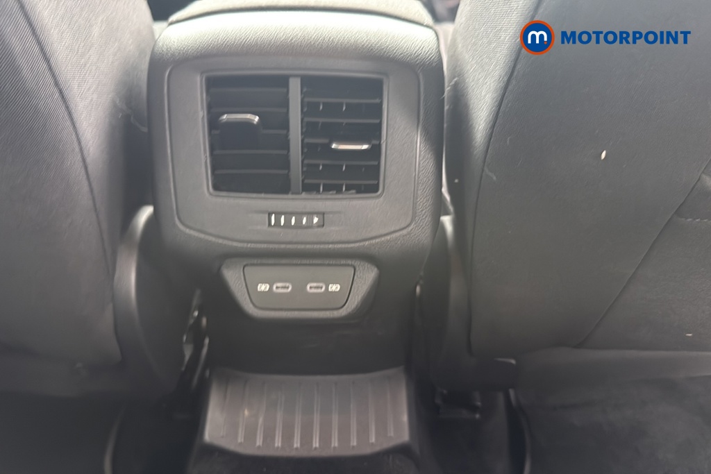 Volkswagen T-Roc Match Manual Petrol SUV - Stock Number (1666884) - 28th supplementary image