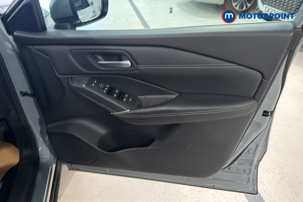 Nissan Qashqai N-Connecta Automatic Petrol SUV - Stock Number (1667727) - 18th supplementary image