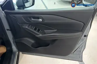 Nissan Qashqai N-Connecta Automatic Petrol SUV - Stock Number (1667727) - 18th supplementary image