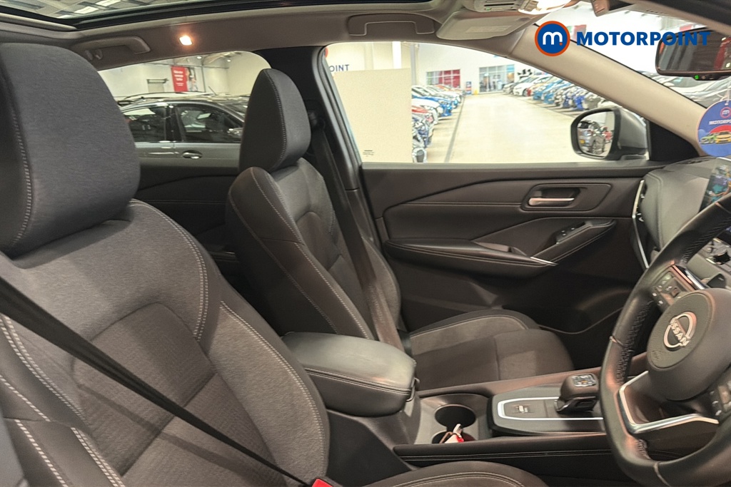 Nissan Qashqai N-Connecta Automatic Petrol SUV - Stock Number (1667727) - 22nd supplementary image