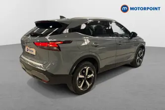 Nissan Qashqai N-Connecta Automatic Petrol SUV - Stock Number (1667727) - Passenger side rear corner