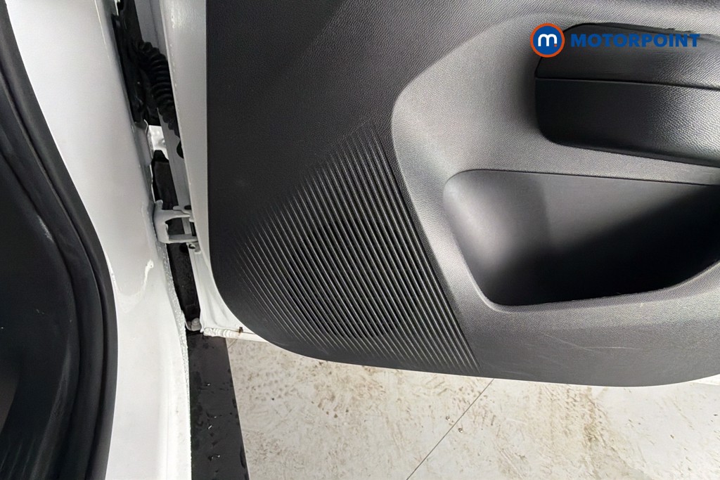 Vauxhall Frontera Design Automatic Electric SUV - Stock Number (1648183) - 21st supplementary image