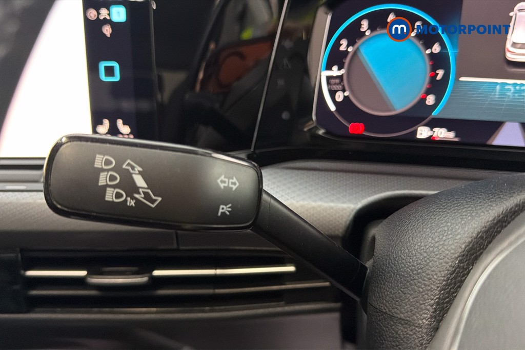 Volkswagen Golf Active Manual Petrol Hatchback - Stock Number (1648343) - 6th supplementary image