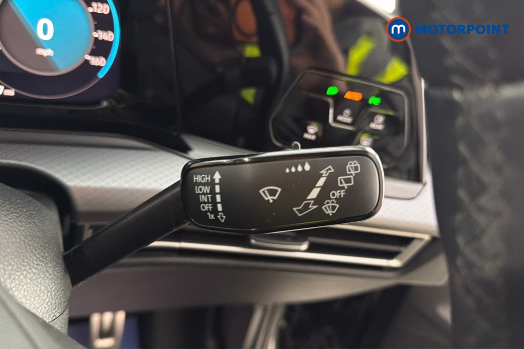 Volkswagen Golf Active Manual Petrol Hatchback - Stock Number (1648343) - 7th supplementary image