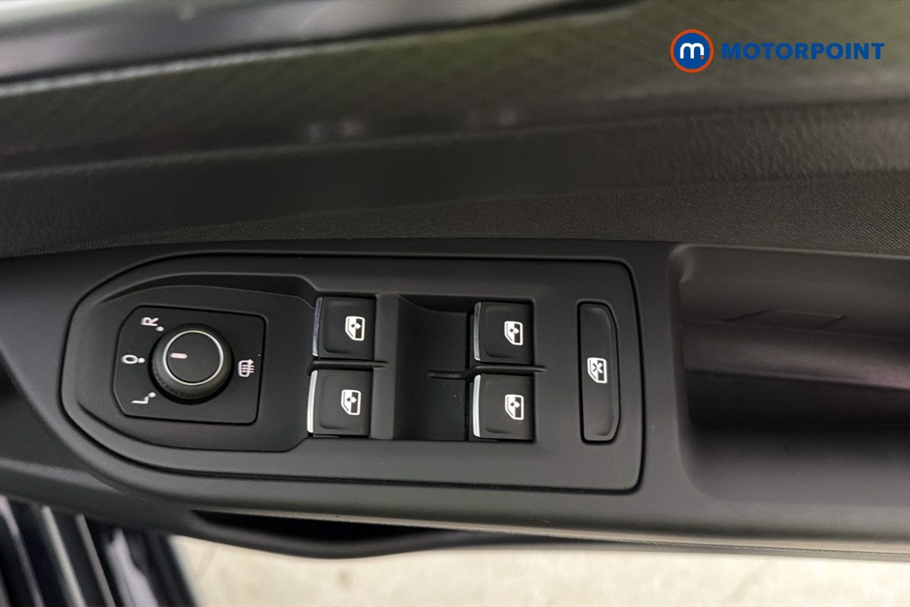 Volkswagen Golf Active Manual Petrol Hatchback - Stock Number (1648343) - 20th supplementary image