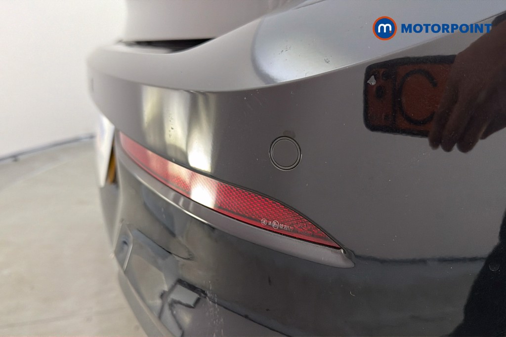 Volkswagen Golf Active Manual Petrol Hatchback - Stock Number (1648343) - 40th supplementary image