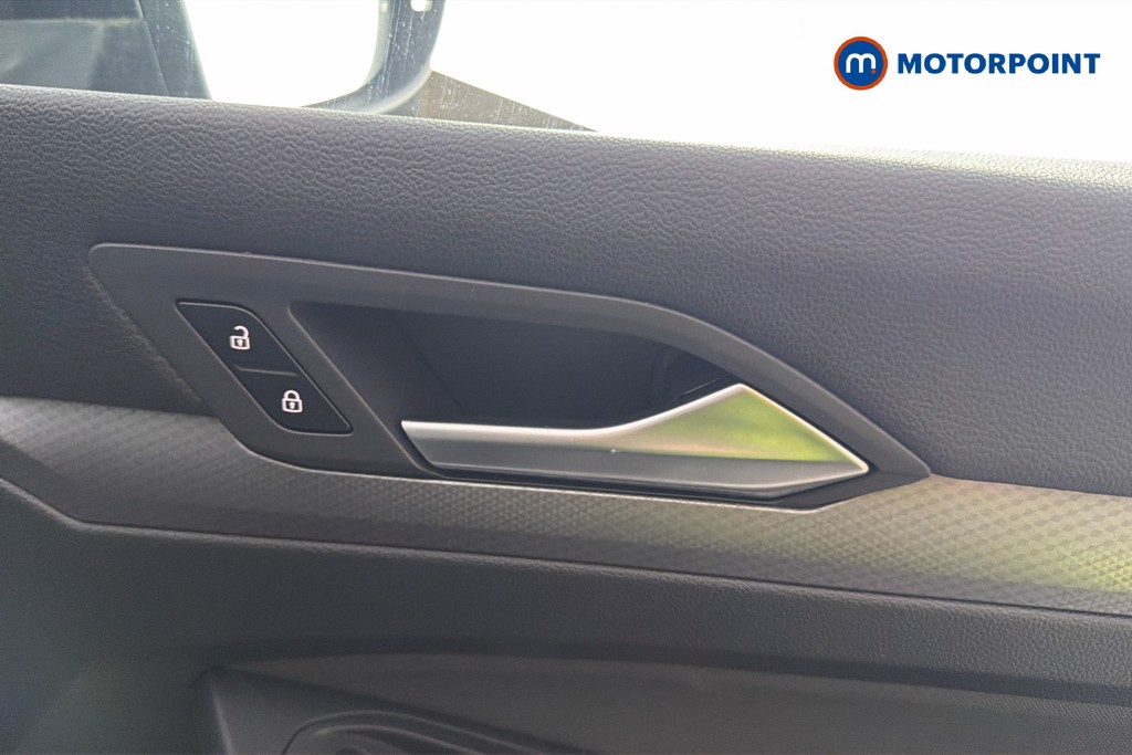 Volkswagen Golf Active Manual Petrol Hatchback - Stock Number (1648343) - 42nd supplementary image