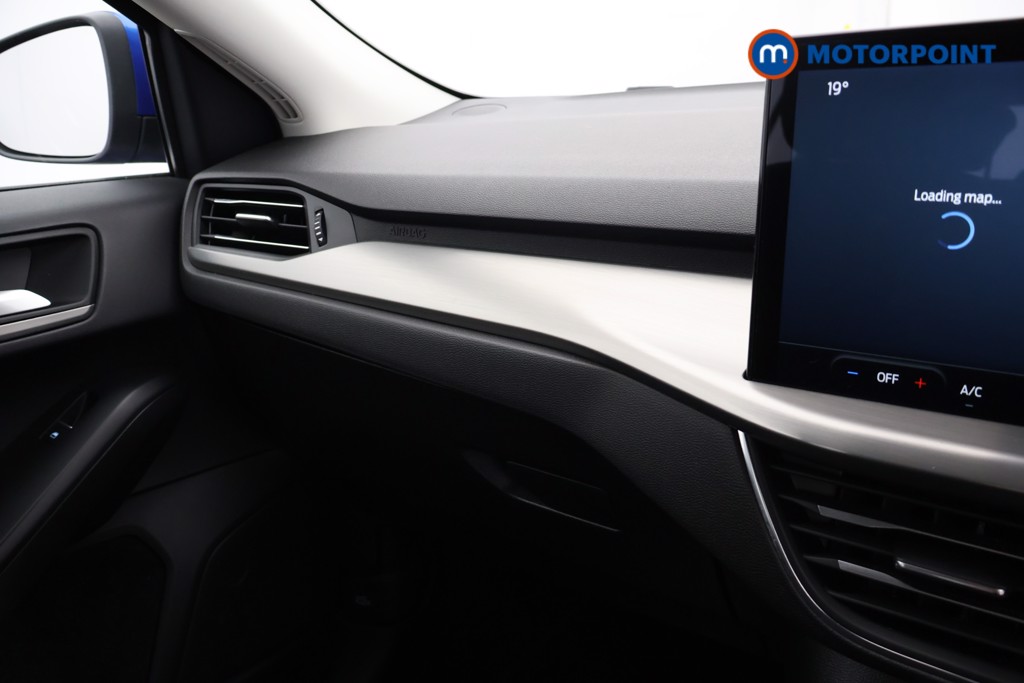 Ford Focus Titanium Manual Petrol Hatchback - Stock Number (1650347) - 11th supplementary image