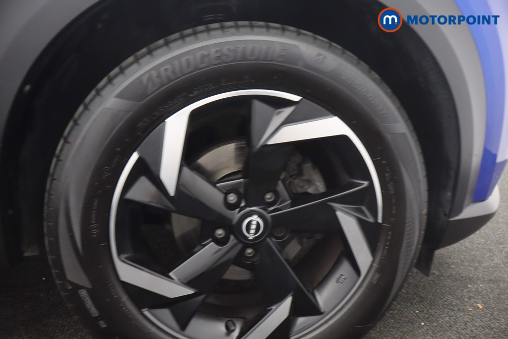 Nissan Juke N-Connecta Manual Petrol SUV - Stock Number (1651242) - 27th supplementary image