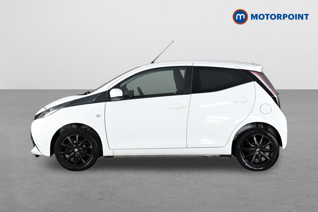 Toyota Aygo X-Style Manual Petrol Hatchback - Stock Number (1652567) - Passenger side