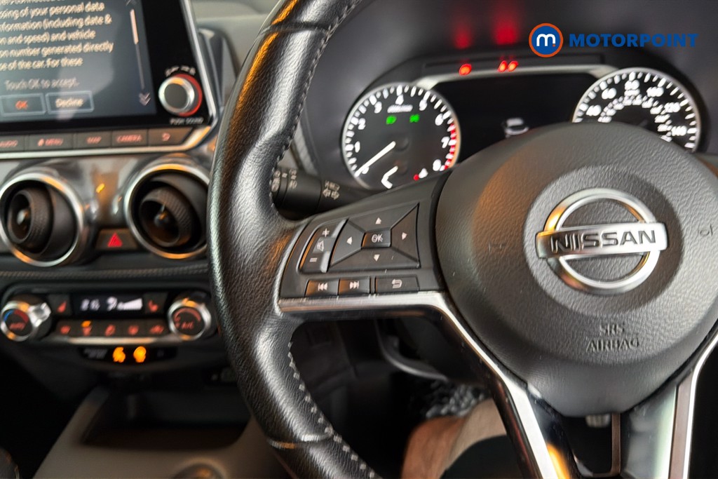 Nissan Juke Tekna Manual Petrol SUV - Stock Number (1653165) - 3rd supplementary image