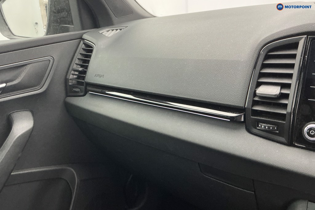 Skoda Karoq Sportline Manual Petrol SUV - Stock Number (1654461) - 18th supplementary image