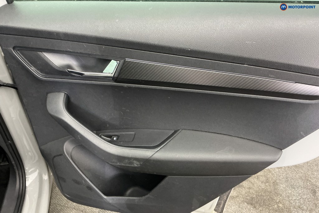 Skoda Karoq Sportline Manual Petrol SUV - Stock Number (1654461) - 26th supplementary image